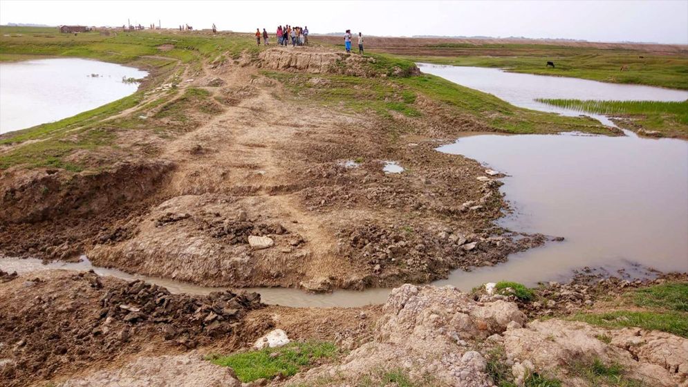 ফসল হারানোর শঙ্কায় অর্ধশতাধিক জিরাতি পরিবার