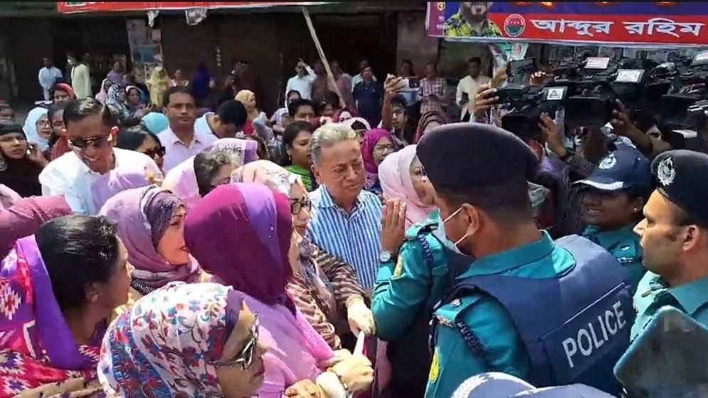 নারী দিবসের র্যালি করতে পারেনি মহিলা দল