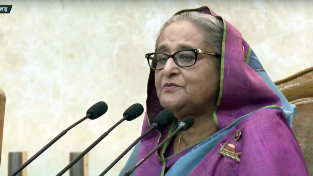 ডাক্তারদের গবেষণায় মনোযোগ দিতে বললেন প্রধানমন্ত্রী