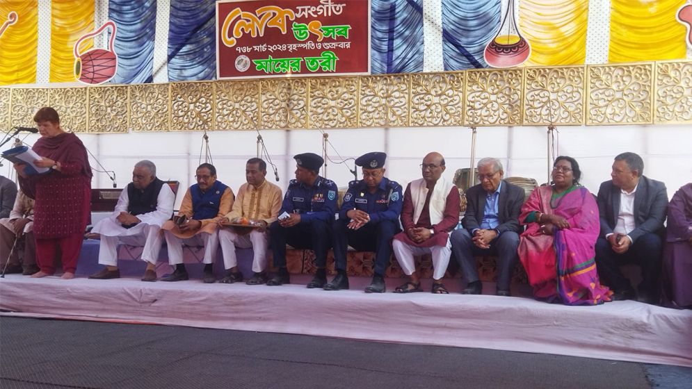 লালমনিরহাটে মায়ের তরী লোকসংগীতের অনুষ্ঠানে স্বরাষ্ট্রমন্ত্রী