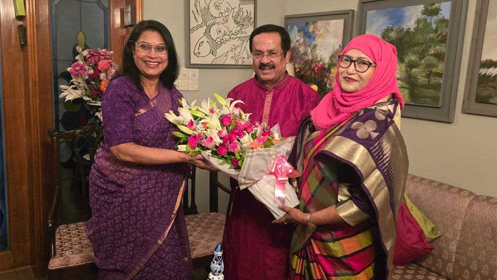 পদ্মশ্রী ভূষিত বন্যাকে শুভেচ্ছা জানালেন এমপি নানক 