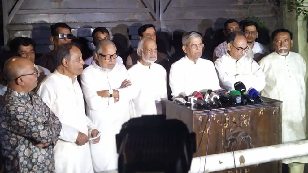 খালেদা জিয়ার সঙ্গে সাক্ষাৎ করেছেন বিএনপির সিনিয়র নেতারা