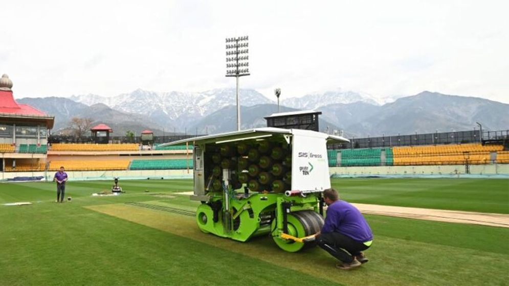 ধর্মশালায় তৈরি করা হয়েছে হাইব্রিড পিচ