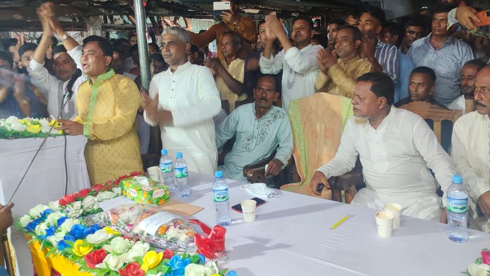 মধ্যনগর-ধর্মপাশায় এমপি রনজিতের ঈদ শুভেচ্ছা বিনিময়
