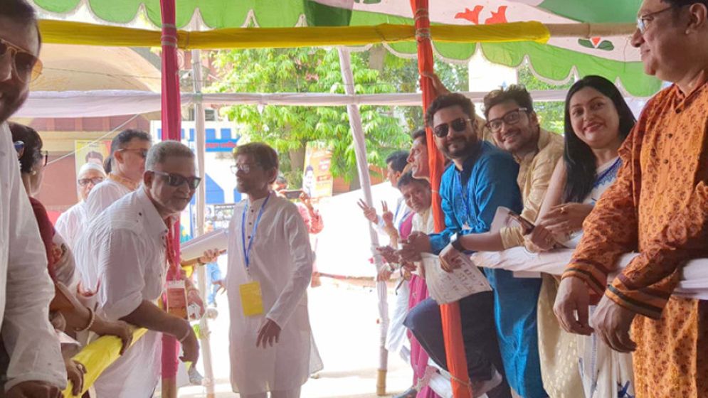 চলচ্চিত্র শিল্পী সমিতি নির্বাচন: চলছে ভোটগ্রহণ