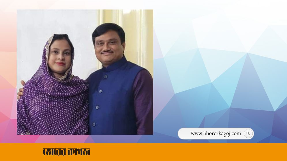 হাতীবান্ধা উপজেলা চেয়ারম্যান পদে স্বামী-স্ত্রী মনোনয়ন জমা