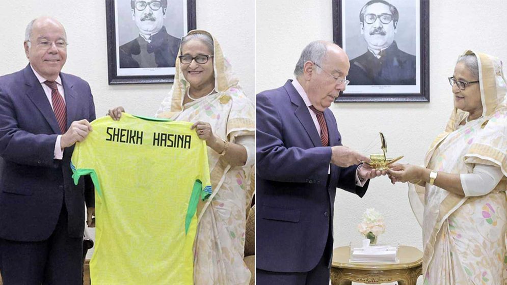 প্রধানমন্ত্রীকে ব্রাজিলের জার্সি উপহার দিলেন ব্রাজিলের পররাষ্ট্রমন্ত্রী