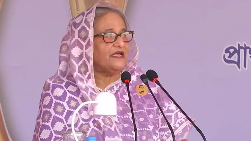 দেশীয় খেলাধুলাকে প্রাধান্য দেয়ার আহ্বান প্রধানমন্ত্রীর