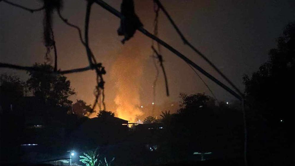 রোহিঙ্গা ক্যাম্পে আগুন, বড় ক্ষতি থেকে রক্ষা পেলো তিন ক্যাম্প!