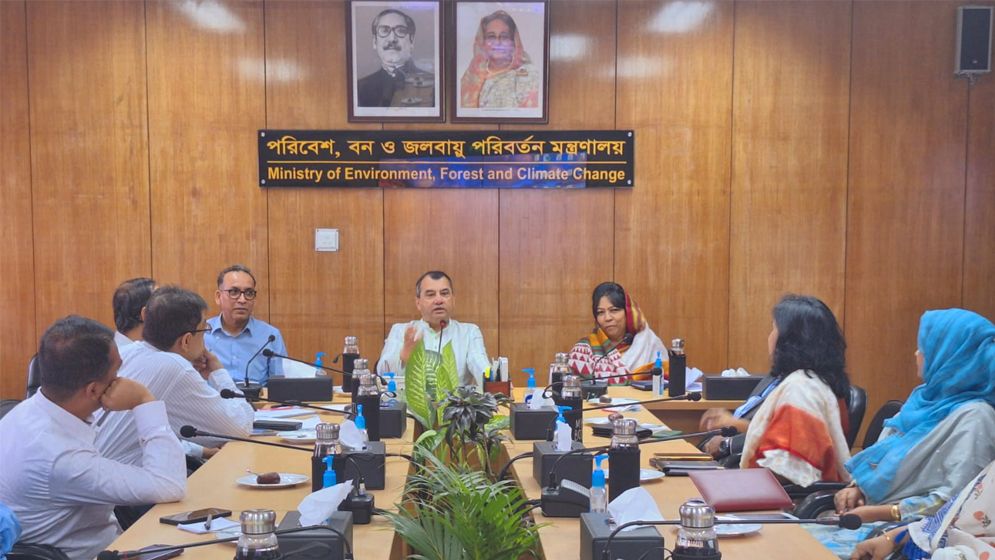 পরিবেশ দূষণ নিয়ন্ত্রণে মানুষের প্রত্যাশা পূরণ করতে হবে