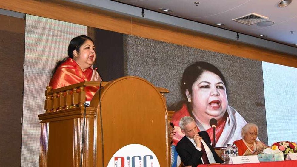 নারীদের এগিয়ে নিতে কার্যকর পরিকল্পনা করেছেন প্রধানমন্ত্রী