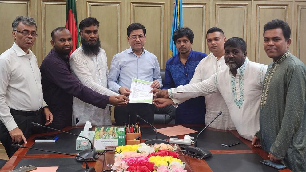 কামরাঙ্গীরচর নাগরিক পরিষদ প্রতিনিধিদের সঙ্গে ঢাদসিক মেয়রের মতবিনিময়