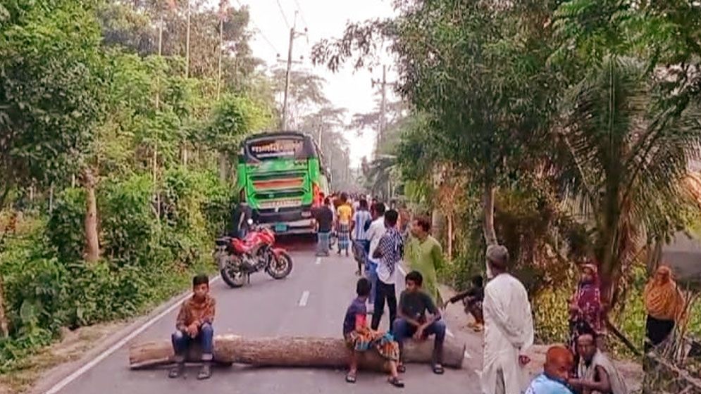 ঝালকাঠিতে বাস চাপায় ব্যবসায়ী নিহত