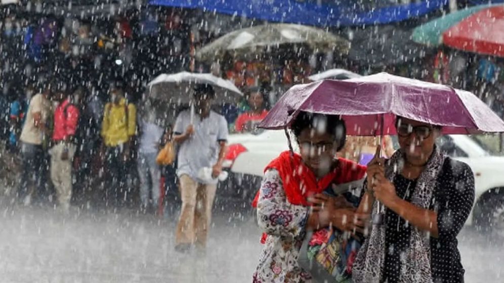 দুপুর ১টার মধ্যে ৬০ কিলোমিটার ঝড়ের পূর্বাভাস