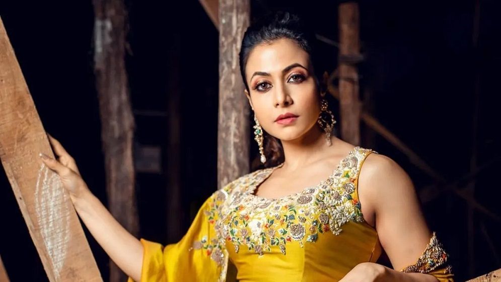 গুরুতর আহত অভিনেত্রী কোয়েল
