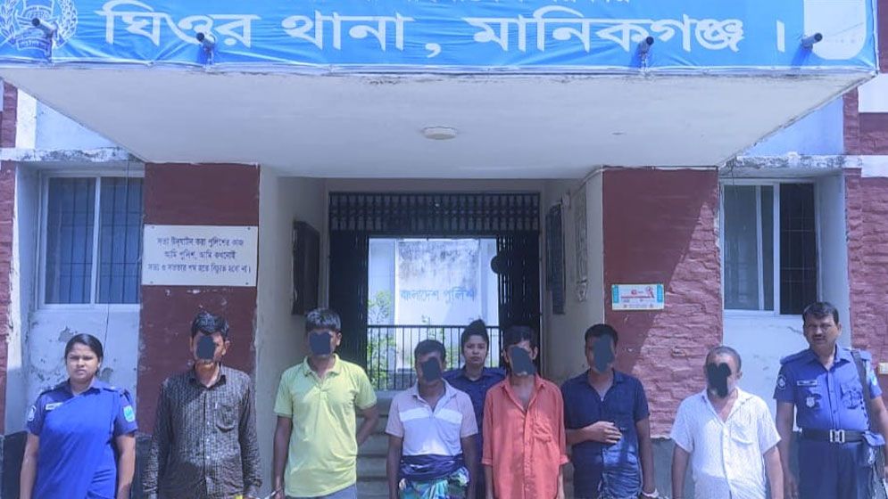 মানিকগঞ্জে ৬ জুয়াড়ি আটক 