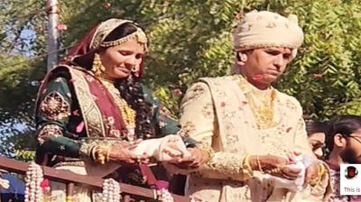 ২০০ কোটির সম্পত্তি দান করে সন্ন্যাস জীবন বেছে নিলেন দম্পতি