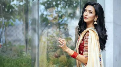 ঈদ উদযাপনে যেখানে ঘুরতে গেছেন মিম