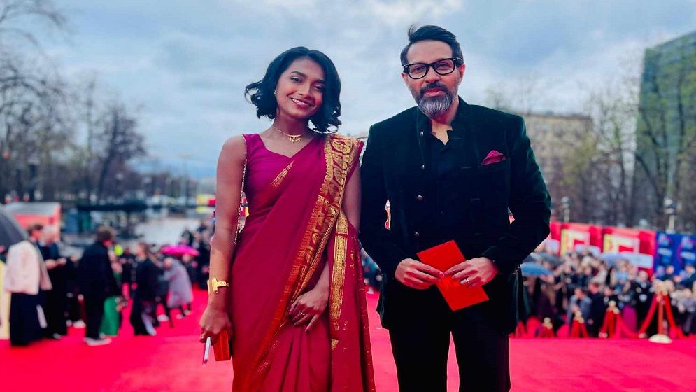 মস্কো উৎসবে মুগ্ধতা ছড়ালেন প্রিয়াম, সঙ্গে নির্মাতা আসিফ