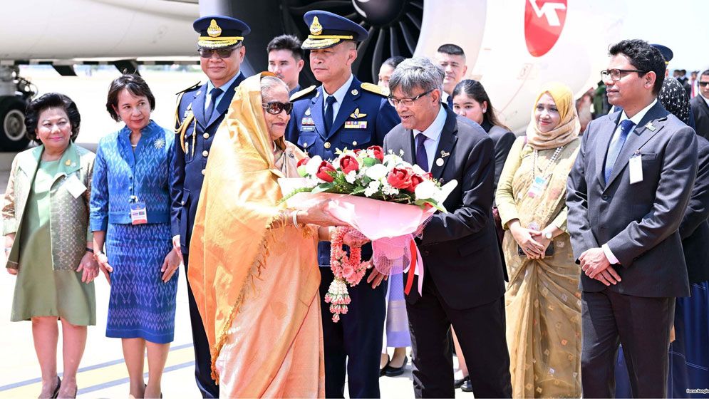 থাইল্যান্ড পৌঁছেছেন প্রধানমন্ত্রী