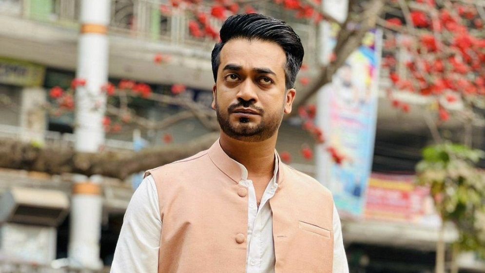 থানচিতে গোলাগুলি, আটকে পড়েছেন শ্যামল মাওলাসহ সিনেমার টিম