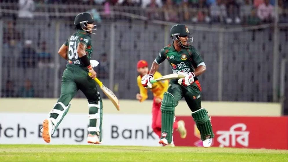 চরম ব্যাটিং ধসে ১৪৩ রানে অলআউট বাংলাদেশ