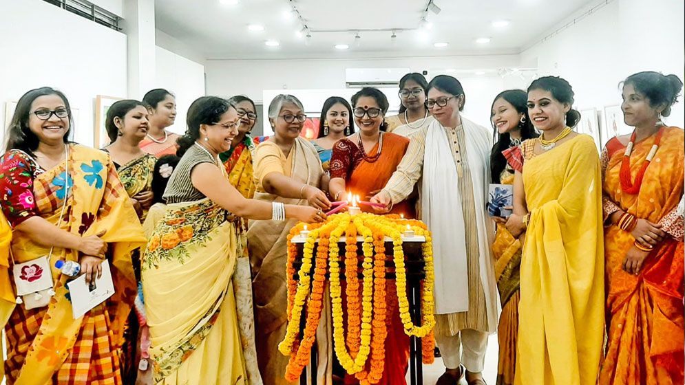 মা দিবস উপলক্ষে জলকন্যার ৭ দিন ব্যাপী যৌথ চিত্রপ্রদর্শনী