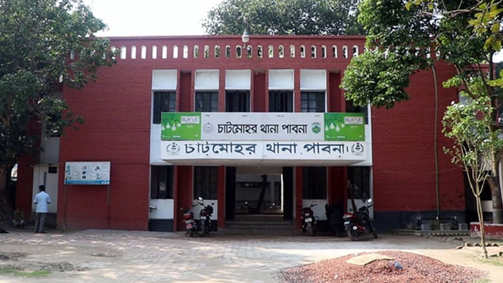 চাটমোহরে সড়ক দুর্ঘটনায় মোটরসাইকেল চালক নিহত 