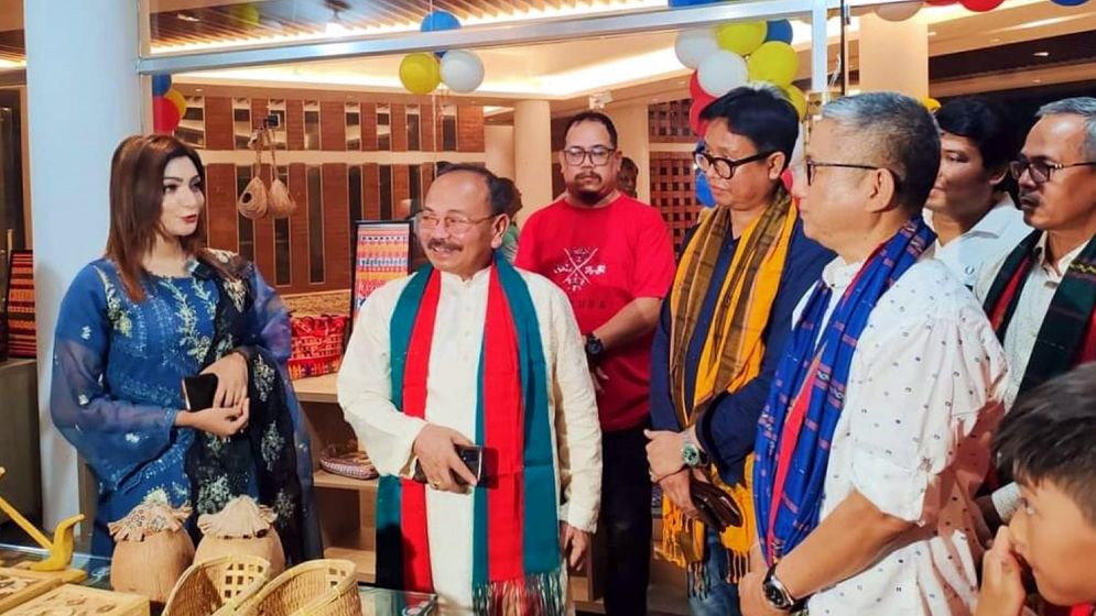 ঢাকায় পার্বত্য জেলা পরিষদের বিক্রয় ও প্রদর্শণী কেন্দ্র উদ্বোধন