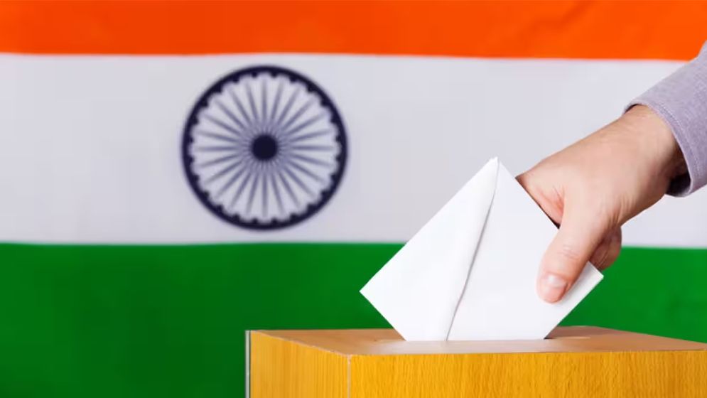 ভারতের লোকসভা নির্বাচন: ১২১ প্রার্থী অশিক্ষিত