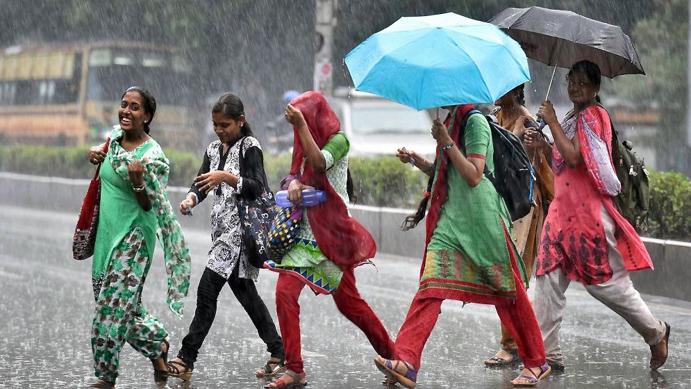 ৭ দিন বৃষ্টির সম্ভাবনার কথা জানিয়েছে আবহাওয়া অফিস