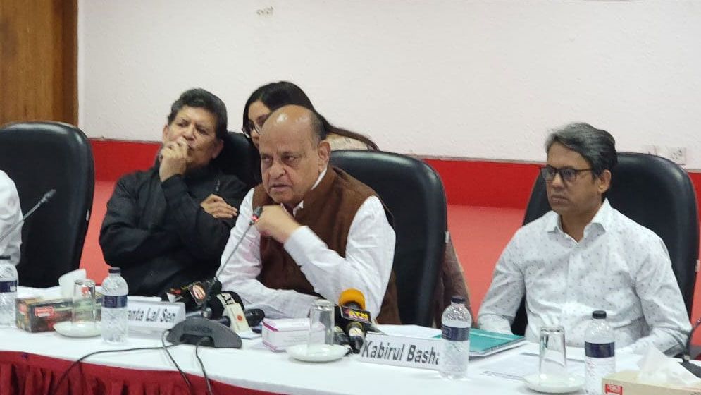 ডেঙ্গুতে আর কেউ যেন স্বজন না হারায়