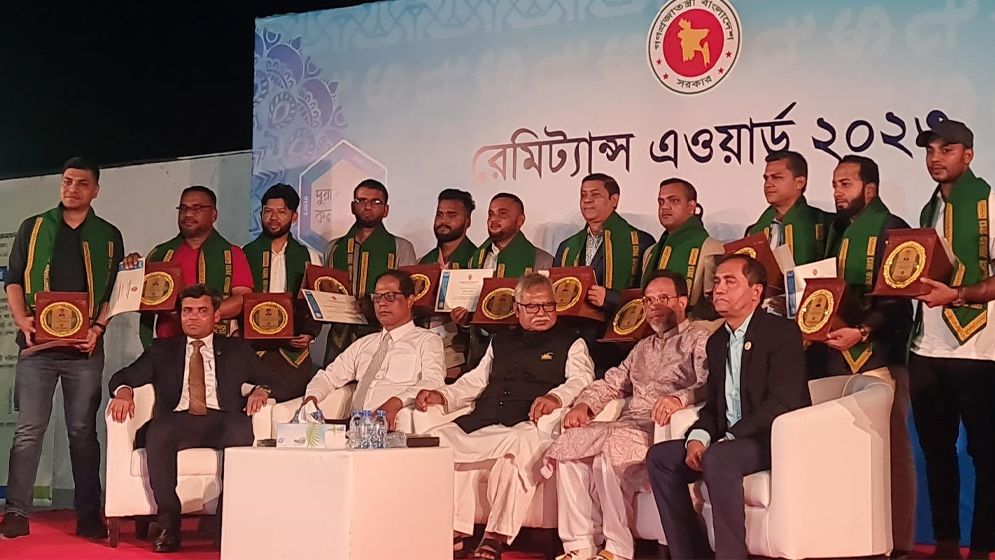 বৈধপথে রেমিট্যান্স পাঠানের আহ্বান প্রবাসী কল্যাণ প্রতিমন্ত্রীর
