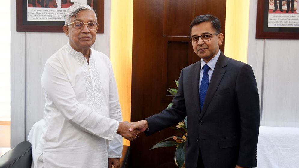 ভূমিমন্ত্রীর সঙ্গে ভারতীয় হাইকমিশনারের সাক্ষাৎ