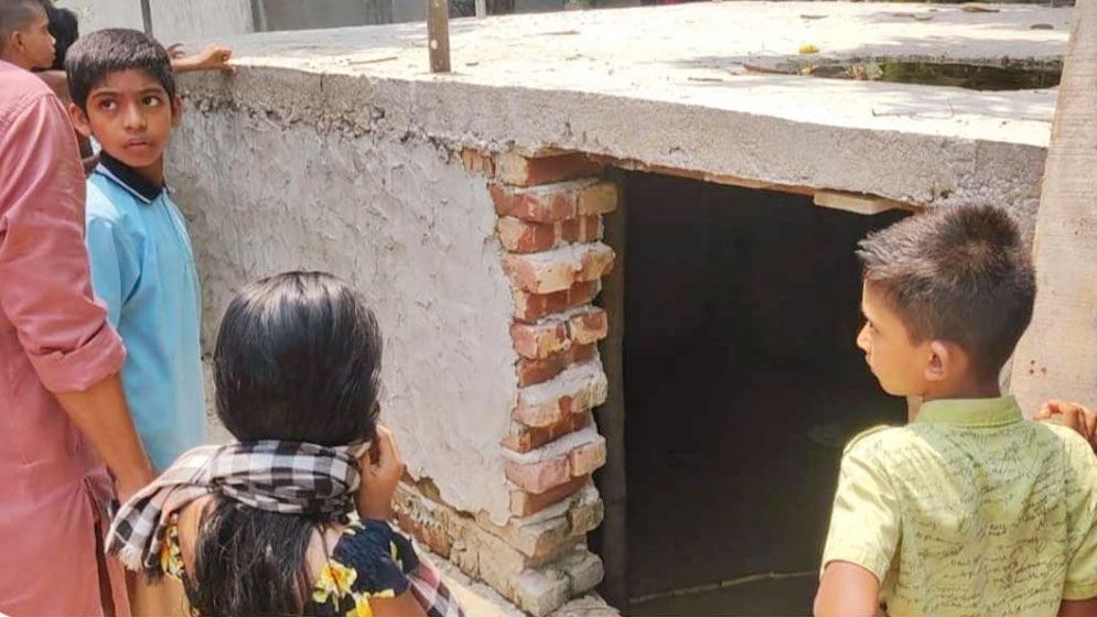 নানার বাড়িতে বেড়াতে এসে নির্মাণধীন সেপটিক ট্যাংকে পড়ে শিশুটির মৃত্যু