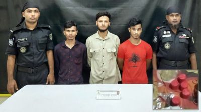বাড্ডার সেই কারখানা থেকে ৬৫ হাতবোমাসহ আটক ৩