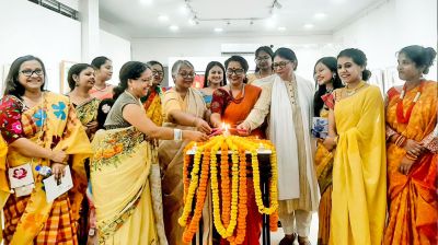 মা দিবস উপলক্ষে জলকন্যার ৭ দিন ব্যাপী যৌথ চিত্রপ্রদর্শনী 
