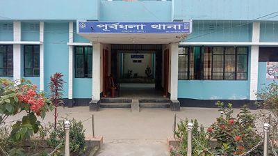 পূর্বধলায় নারীর মৃতদেহের পাশ থেকে জীবিত শিশু উদ্ধার