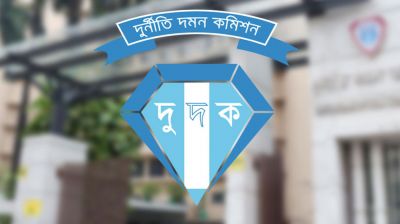 বরিশালের সাবেক মেয়র কামালের স্ত্রী-সন্তানের বিরুদ্ধে মামলা