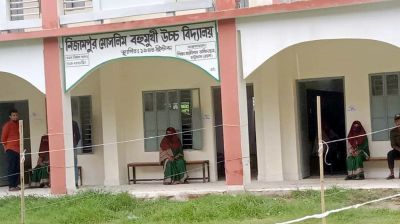 অধিকাংশ কেন্দ্র ভোটার শূণ্য, জাল ভোট দিতে গিয়ে ৩ জন আটক