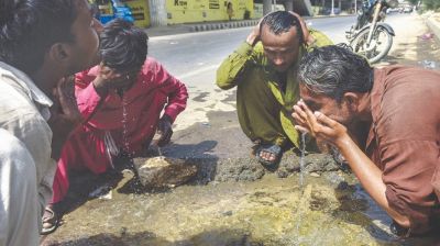 ৫২ ডিগ্রি তাপমাত্রা ছাড়িয়েছে পাকিস্তানে