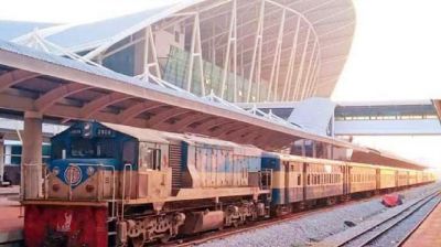 কক্সবাজার-চট্টগ্রাম রুটে বিশেষ ট্রেন বন্ধ, যাত্রীদের ক্ষোভ