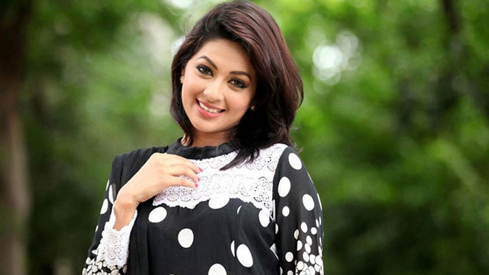 দেশে ফিরেই যে ইঙ্গিত দিলেন মোনালিসা