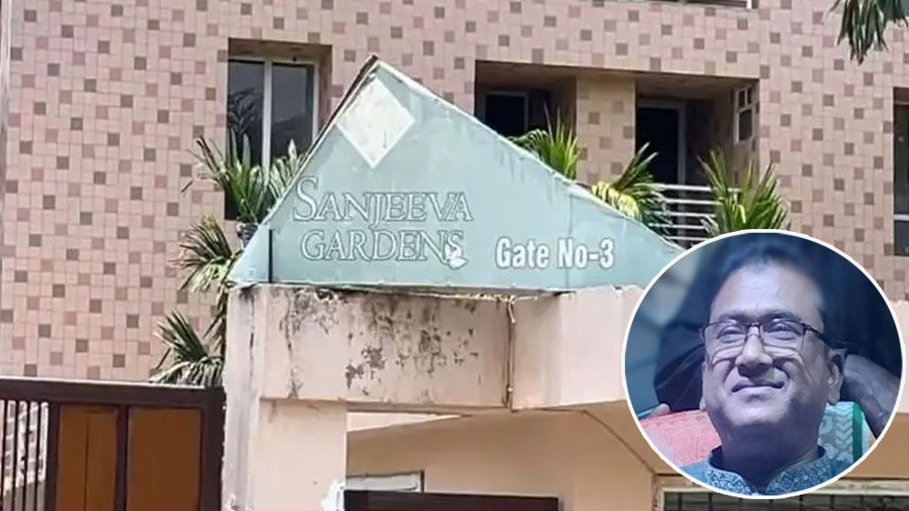 হত্যার পর চামড়া ছাড়িয়ে টুকরো করা হয় মরদেহ