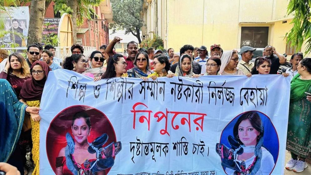 নিপুণের বিরুদ্ধে উত্তাল এফডিসি