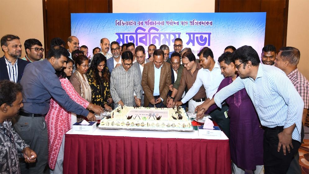 রপ্তানিতে হিমশিম খাচ্ছে পোশাক খাত