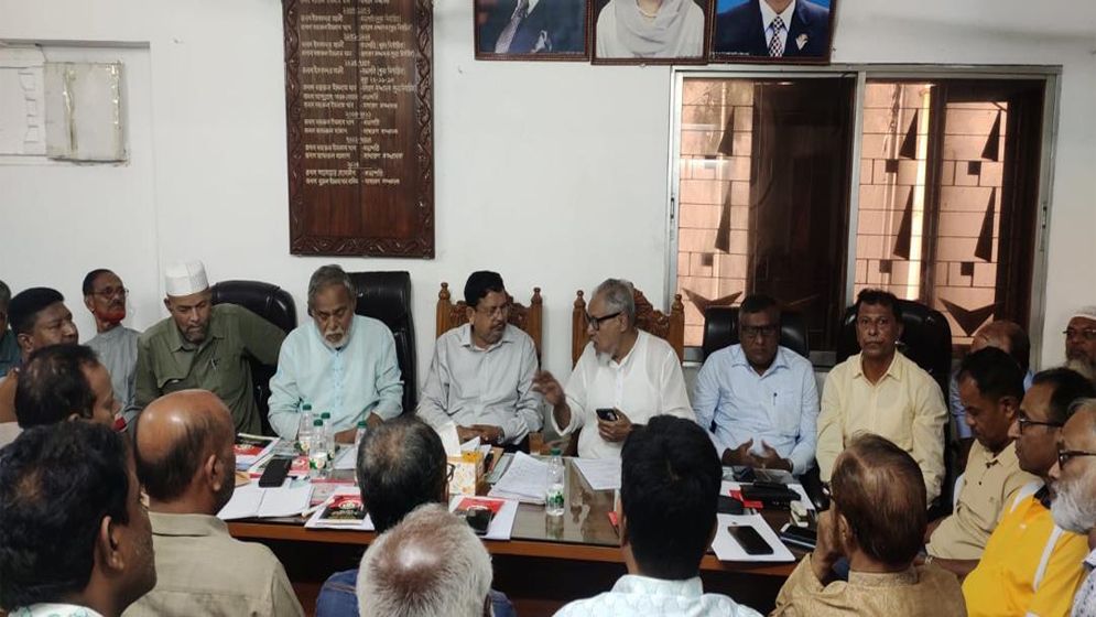 বুনিয়াদী প্রশিক্ষণ দিবে শ্রমিক দল 