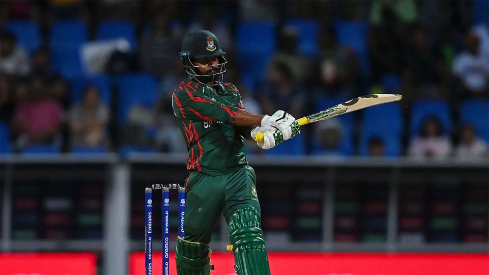 অষ্ট্রেলিয়াকে ১৪১ রানের টার্গেট দিল বাংলাদেশ
