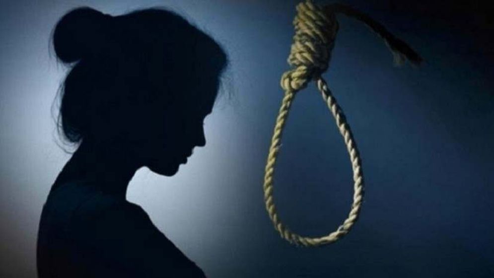 পুঠিয়ায় কলেজছাত্রীর ঝুলন্ত মরদেহ উদ্ধার