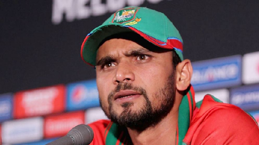 বাংলাদেশের সমালোচনায় মাশরাফি